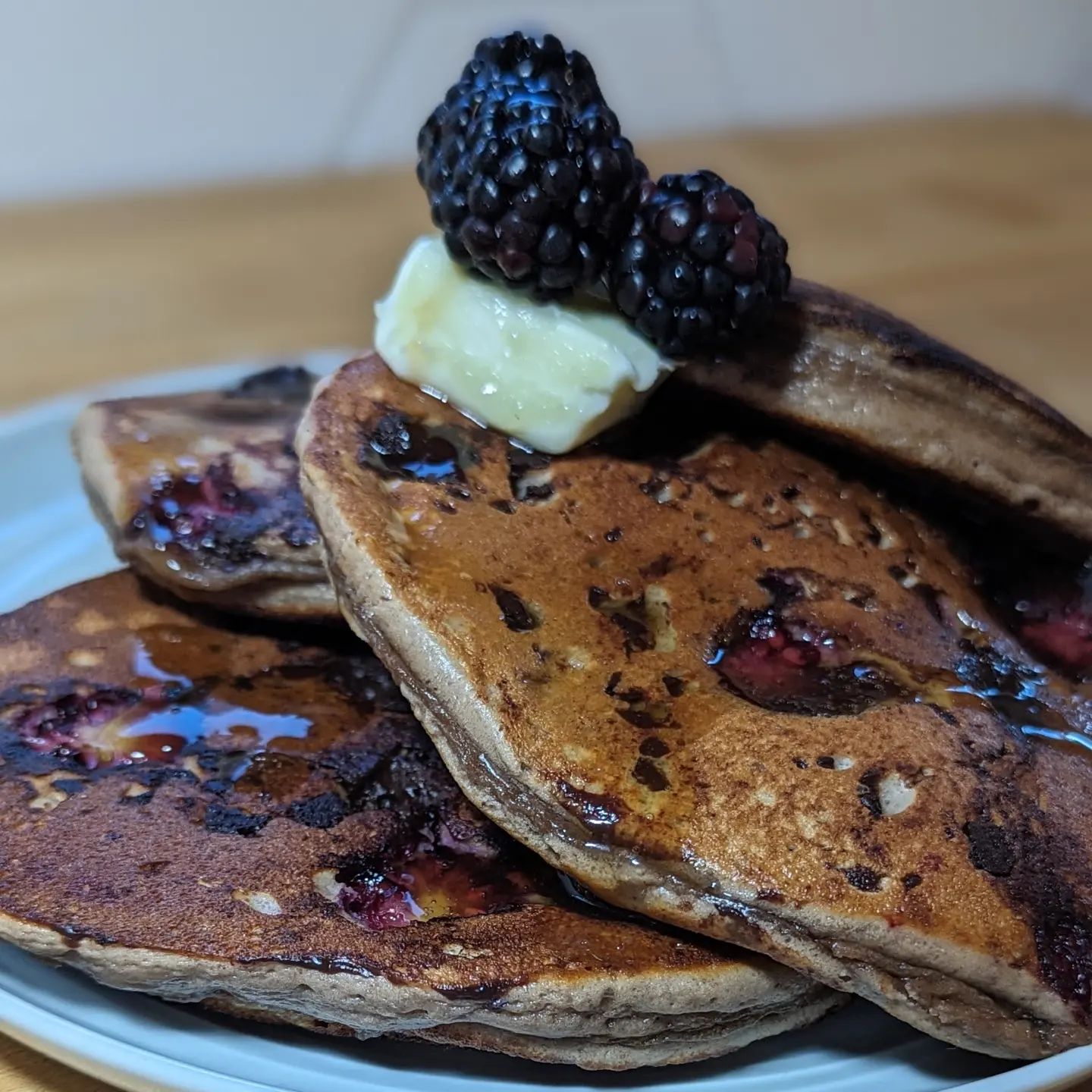 BlackBerry Chocolate Protein PancakesI used some @birchbenders keto pancake mix, added 2 scoops of protein powder, and sprinkled in some chopped @hukitchen chocolate and blackberries. Topped with some butter and birch benders syrup. Lots of protein to help keep me on track with all of the tempting snacks that will be around this football Sunday.#football #breakfast #pancakebreakfast #pancakes #proteinpancakes #blackberry